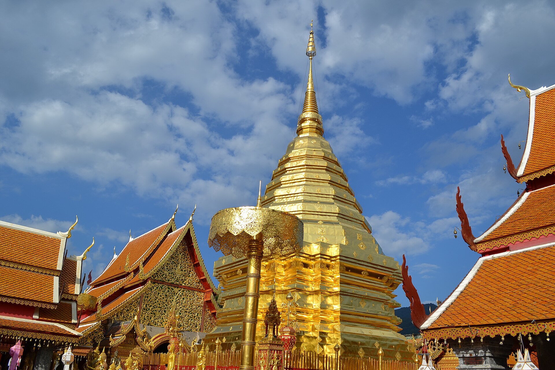 The golden chedi of Wat Phra That Doi Suthep